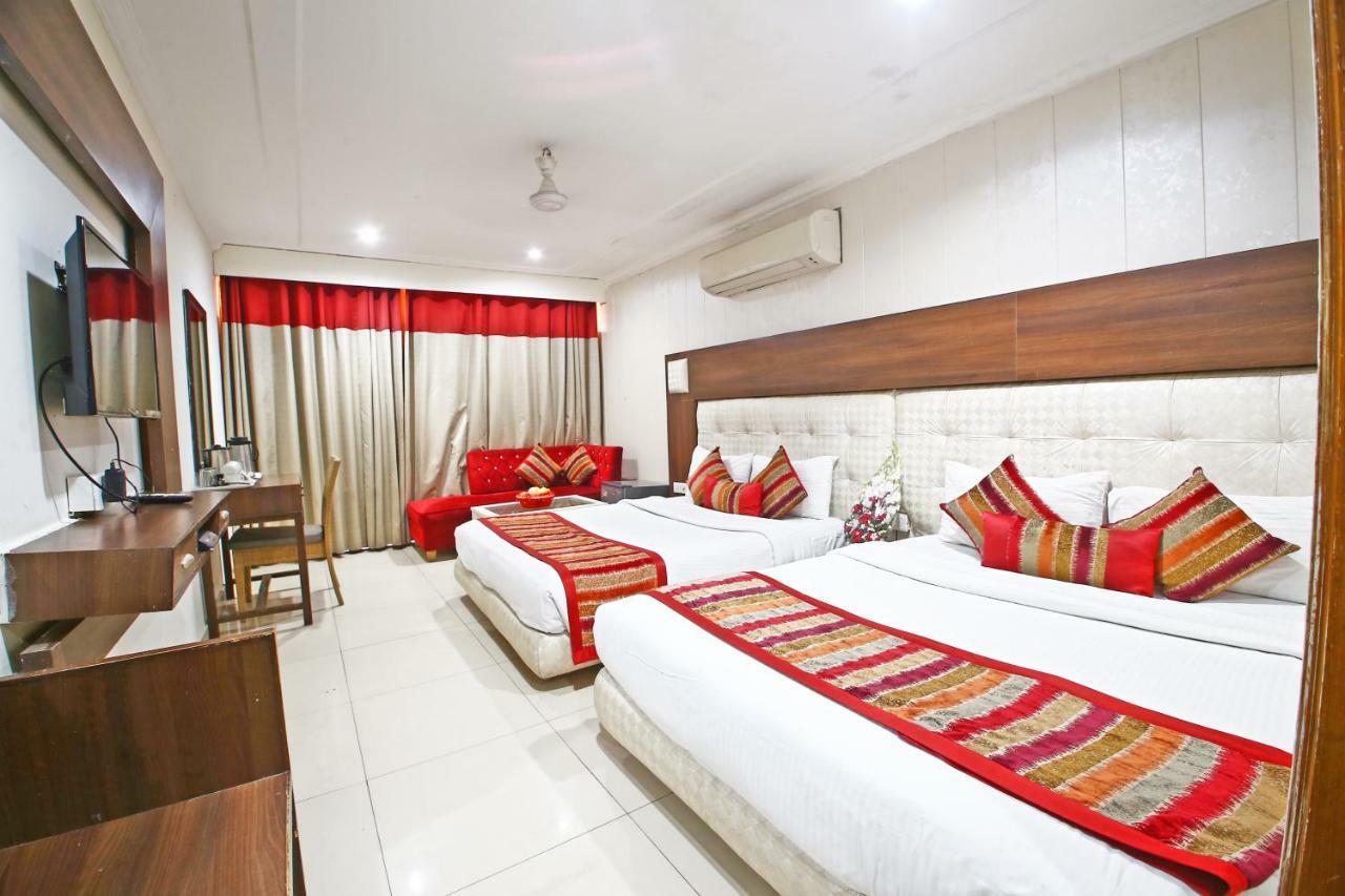 Hotel Diamond Plaza Chandīgarh Eksteriør billede