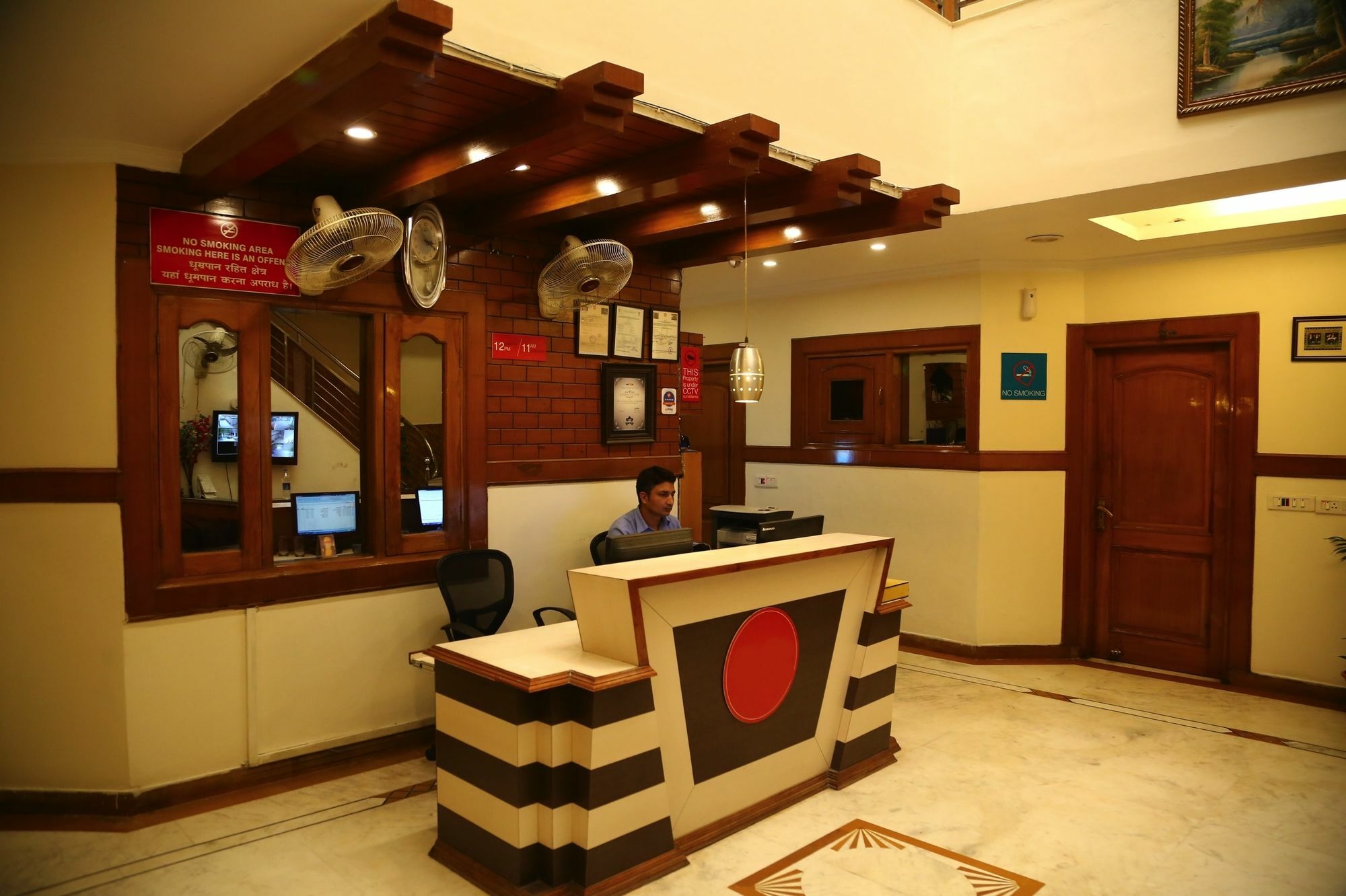 Hotel Diamond Plaza Chandīgarh Eksteriør billede