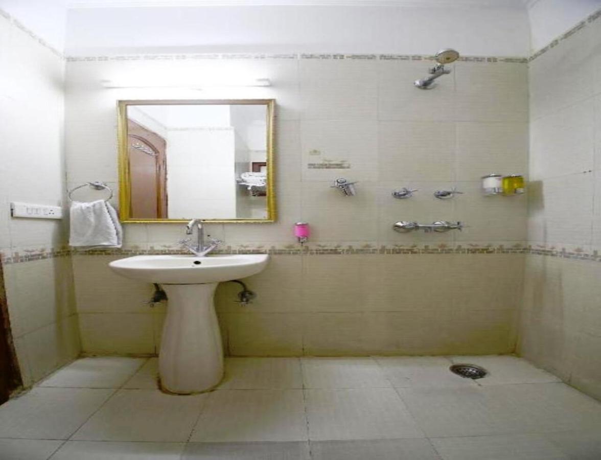 Hotel Diamond Plaza Chandīgarh Eksteriør billede